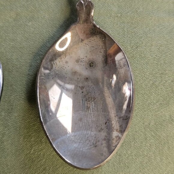 4"- 4.5" Lot of‎ 3 Vintage Yukon, Alberta, Quebec Souvenir Travel Spoons Canada - Picture 9 of 10